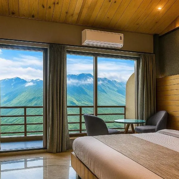 The Edge Retreat A Premium Property，位于穆索里的酒店
