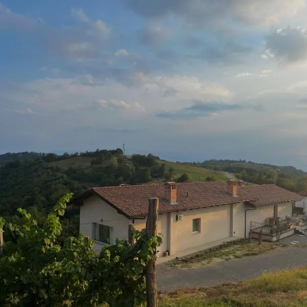 Podere Martina in Altalanga，位于Murazzano的酒店