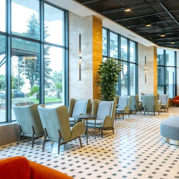 Mziuri Gardens Apartment, Batumi，位于马钦加里的酒店