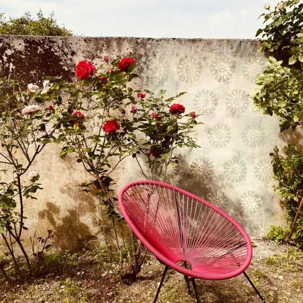 Eulalie ,maison de village avec jardin，位于Saint-Aulaye的酒店