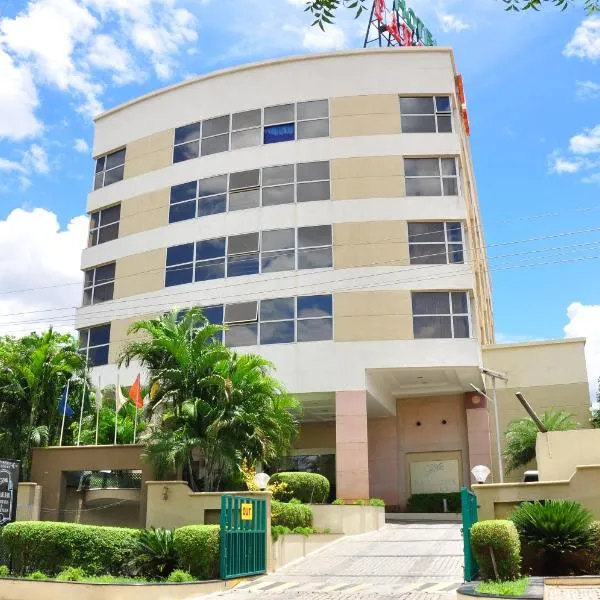 Hotel Parsons Court，位于丁迪古尔的酒店