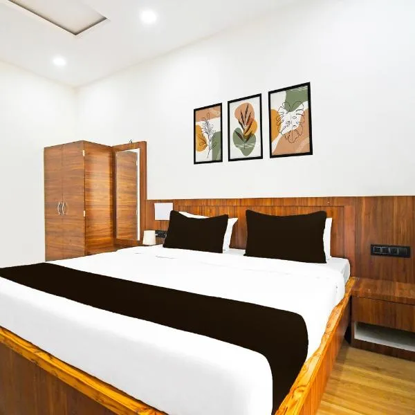 Hotel O Mana Camp Near Airport，位于Rāipur的酒店