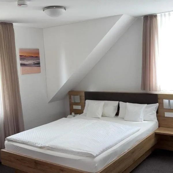 Hotel Gasthof Schützen GbR，位于劳普海姆的酒店