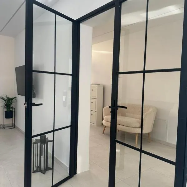 Domi Apartment，位于格罗尔斯泰因的酒店