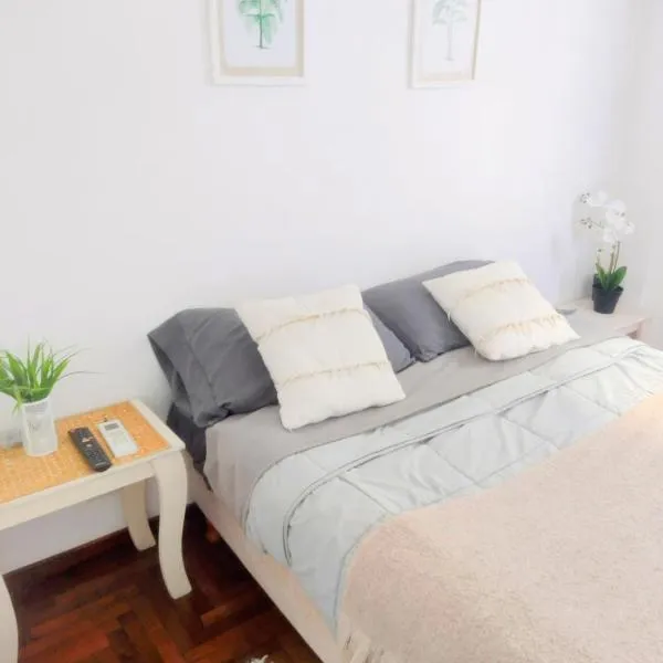 Departamento de 2 habitaciones Banfield centro，位于Banfield的酒店