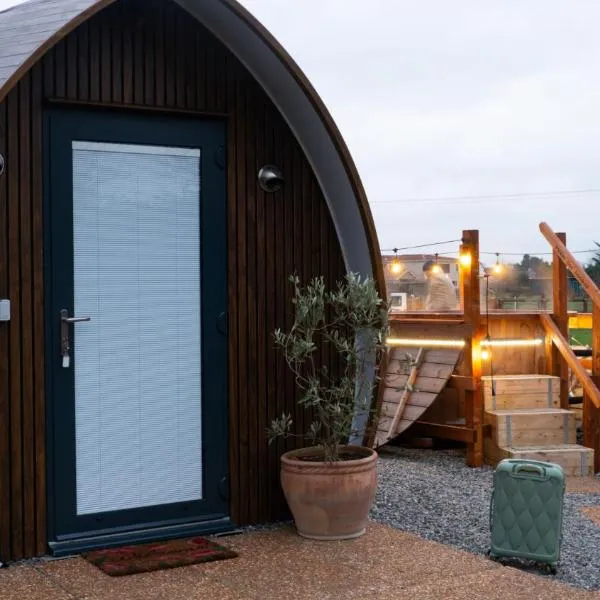 Hidden Acres- Luxury Glamping Pod Sage，位于马拉海德的酒店