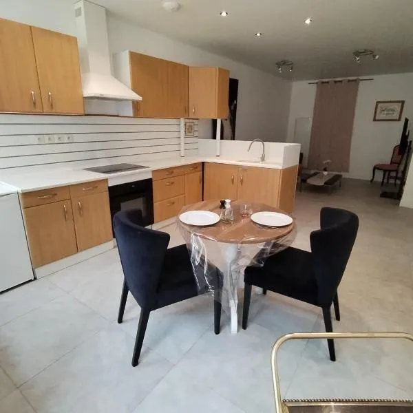 Le Nid Dauphinois，位于LʼAlbenc的酒店