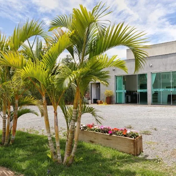 POUSADA LIMAS SUITES，位于卡皮托利乌的酒店