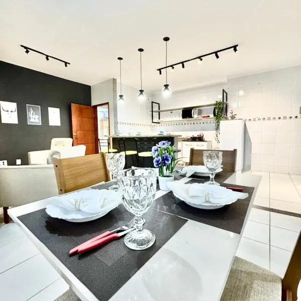 APARTAMENTO CONFORT NO CENTRO Ar cond 2 QUARTOS，位于福莫萨的酒店