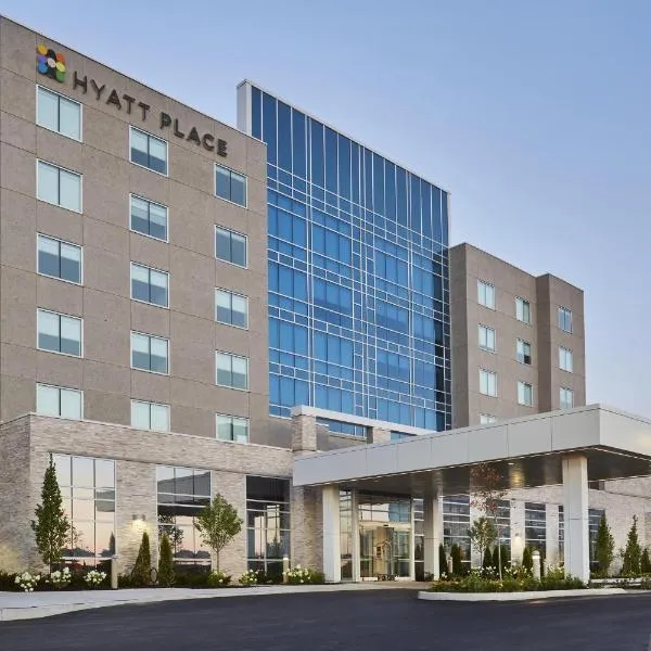 Hyatt Place Toronto Mississauga and Luxe Convention Centre，位于米西索加的酒店
