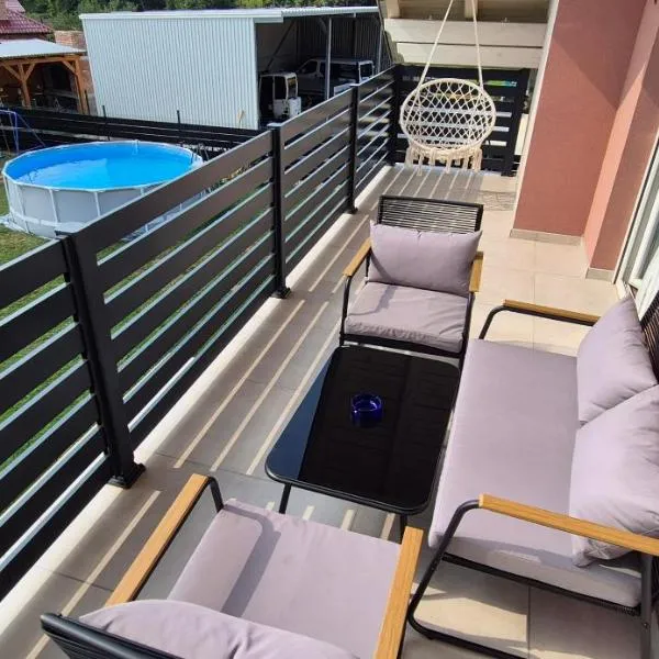 Apartman Swans，位于奥托查茨的酒店