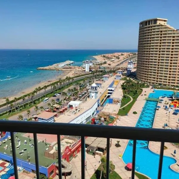 Porto sokhna pyramids for Family Chalets，位于艾因苏赫纳的酒店