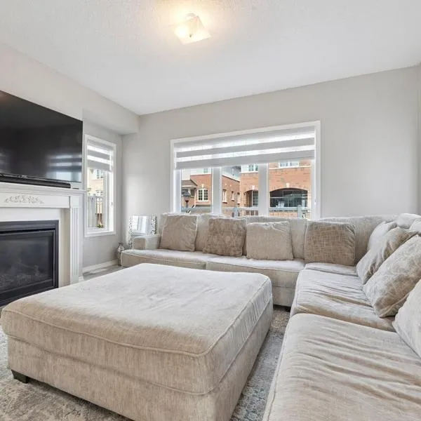 The Devineridge Executive House，位于阿贾克斯的酒店