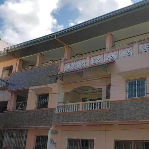 Linda's Apartment and Transient，位于阿拉米诺斯的酒店