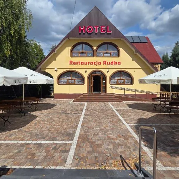 Hotel-Restauracja-Bar Rudka，位于奥斯特罗维茨的酒店