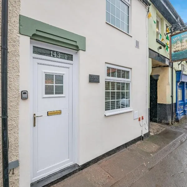 The Tipsy Bee At 143，位于吉斯伯勒的酒店