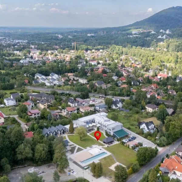 Park Poniwiec Resort，位于乌斯特龙的酒店