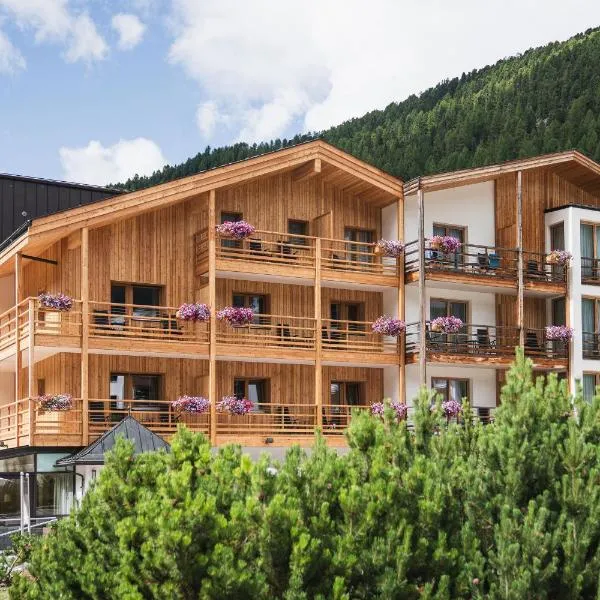 Hotel Gertraud，位于索尔达的酒店