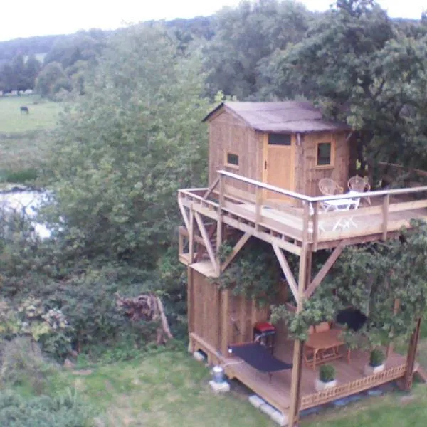 Cabane Perchée dans la prairie de l'ancien moulin，位于Bennetot的酒店