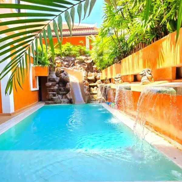 HIDELAND Luxury Pool Villa Pattaya Walking Street 5 Bedrooms，位于南芭堤雅的酒店