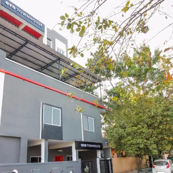 Super Townhouse RCC Sunrise，位于海得拉巴的酒店