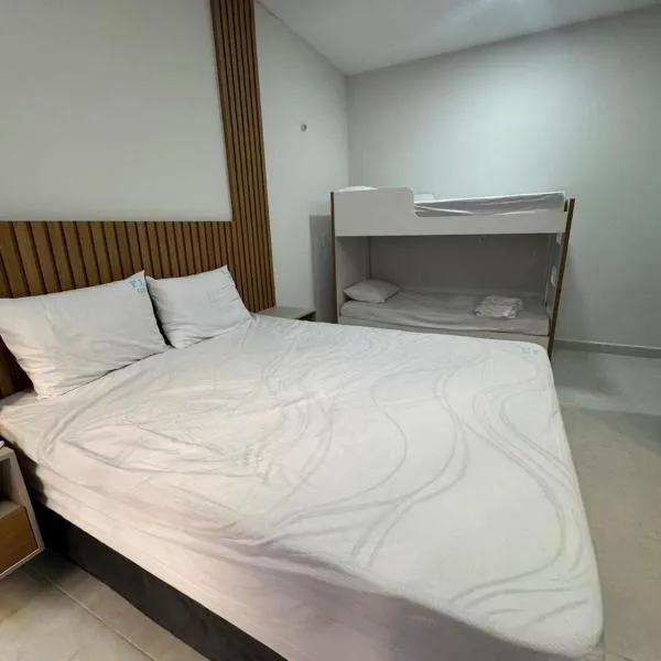 Flat camocim 03 residencial Ibiapaba，位于卡莫辛的酒店