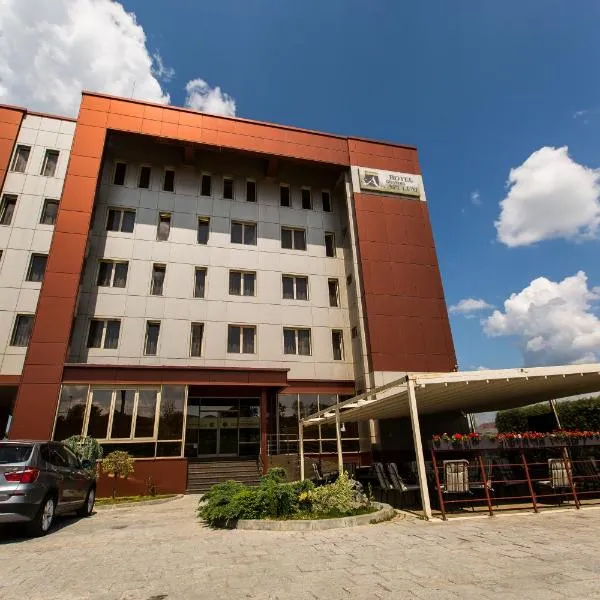 Hotel Grandis Apulum，位于Merişani的酒店