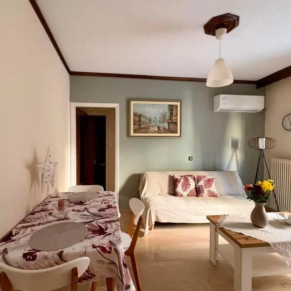 Mυρσίνη，位于科莫蒂尼的酒店