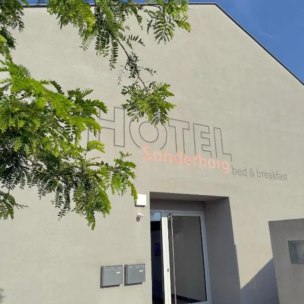 桑德堡酒店，位于施罗本豪森的酒店