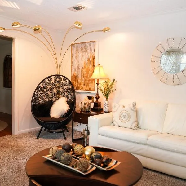 Beautiful Historical Oasis Downtown Riverwalk，位于米尔顿的酒店