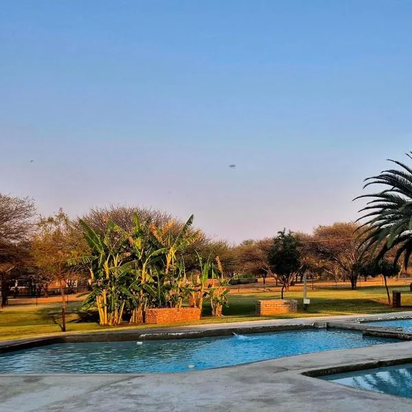 Hide Away Wedding,Conference & Function Venue，位于贝拉贝拉的酒店