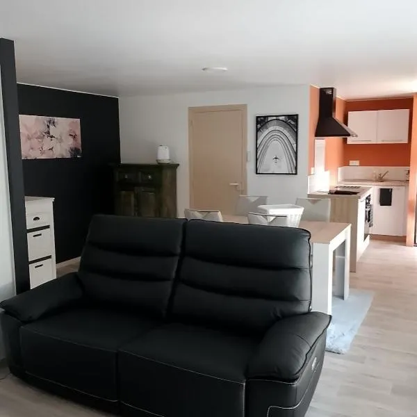 Appartement proche de la Mairie，位于里摩日的酒店