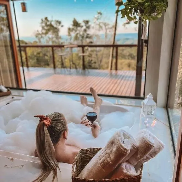 Cabana Romântica na Serra com Hidro, Lareira, Lagos e Trilhas，位于邦雷蒂鲁的酒店