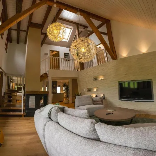 Villa Serena Appartement duplex de 170m2，位于Villars-sur-Marly的酒店