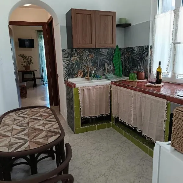 Ape Regina，位于Nerola的酒店