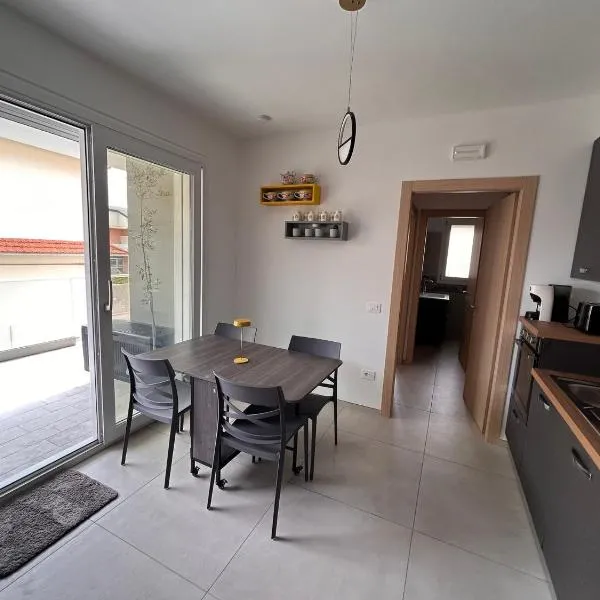 Neue Wohnung in Strandnähe in Mittelitalien，位于阿尔巴·阿德里亚蒂卡的酒店