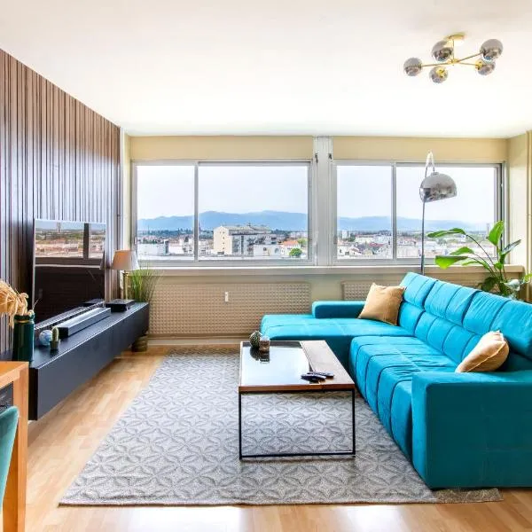 Nouveau - Vue panoramique Vosges - 90m moderne et Cocoon - Parking et Netflix，位于米卢斯的酒店