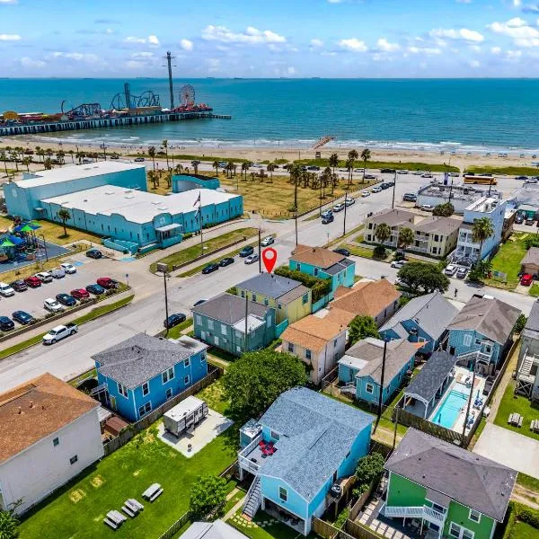 Family & Pet-Friendly - Walk to Beach & Pier，位于加尔维斯敦的酒店