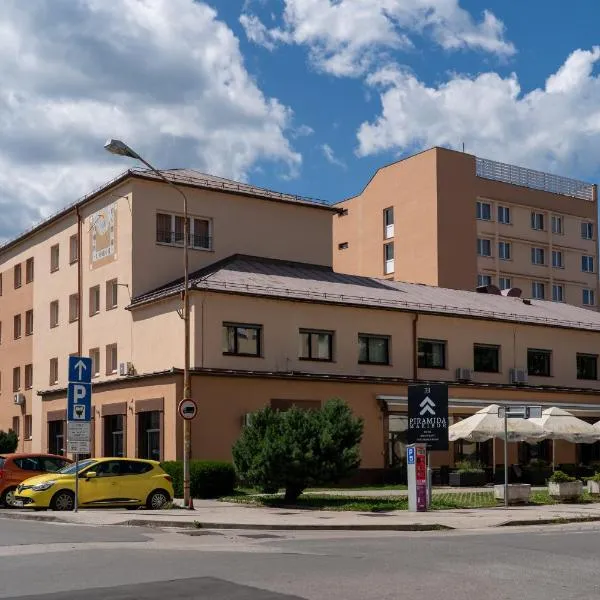Hotel Piramida，位于马里博尔的酒店