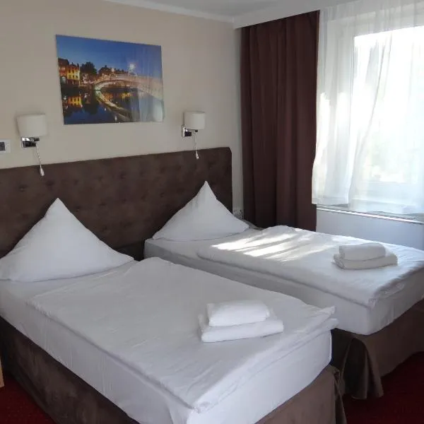 瑞拉克斯酒店，位于斯拉百斯的酒店