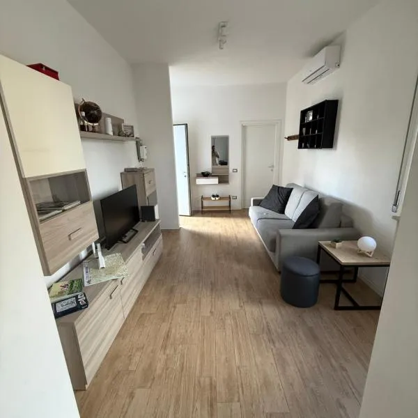 Santa Rita Home，位于诺瓦拉的酒店