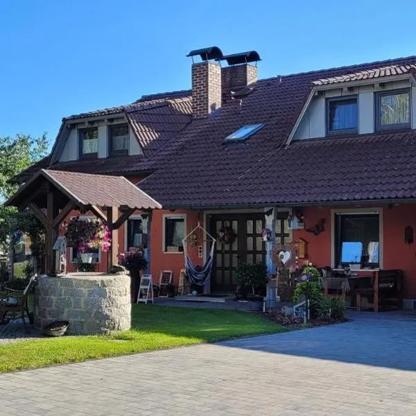 Ferienwohnung Haus Monika，位于Rötz的酒店