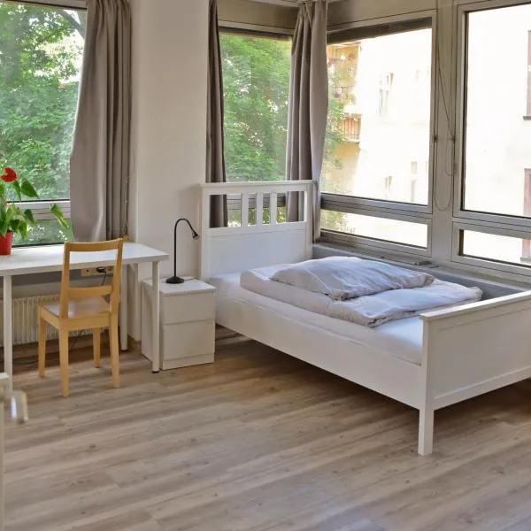 Sprachcaffe Junges Wohnen am Museumsufer im 2 Stock，位于美因河畔法兰克福的酒店