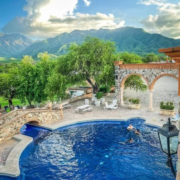 Álamos Bonito Resort，位于阿拉莫斯的酒店