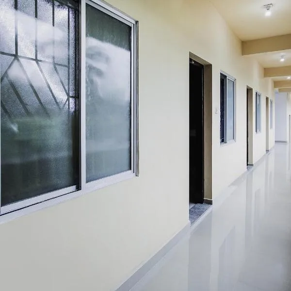Super Hotel O Aljemin，位于根尼亚古马里的酒店