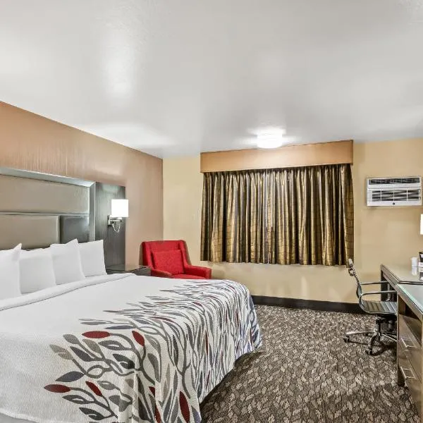 Red Roof Inn Yuba City Bonanza - Marysville，位于尤巴城的酒店