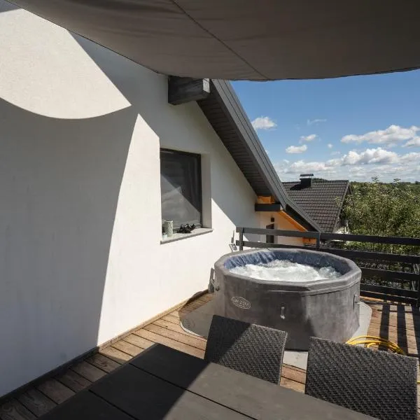 Lux Loft Spa，位于拉科维察的酒店