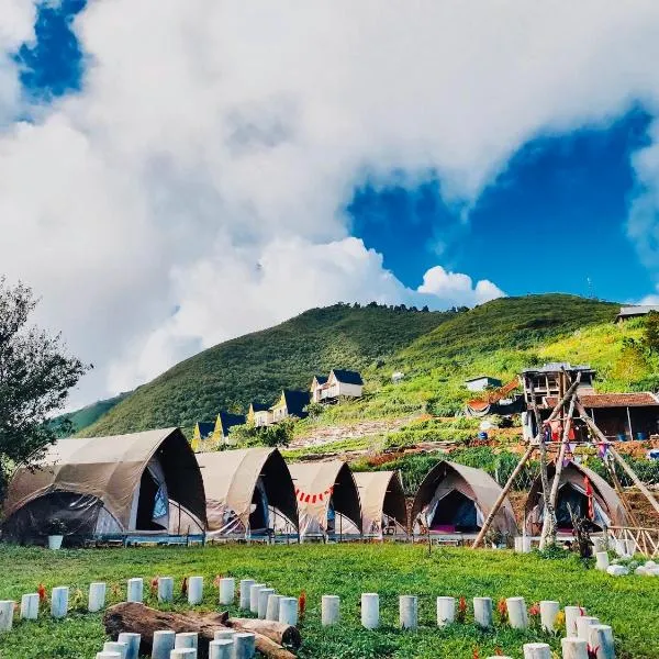 Bamboo Glamping Tà Xùa，位于Bắc Yên的酒店