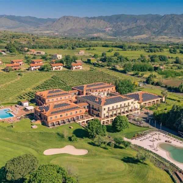 Picciolo Etna Golf Resort & Spa, Curio Collection by Hilton，位于卡迪里翁西塞尔的酒店