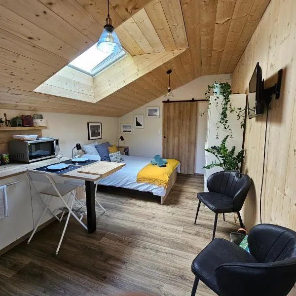 Sous le saule，位于Nods的酒店